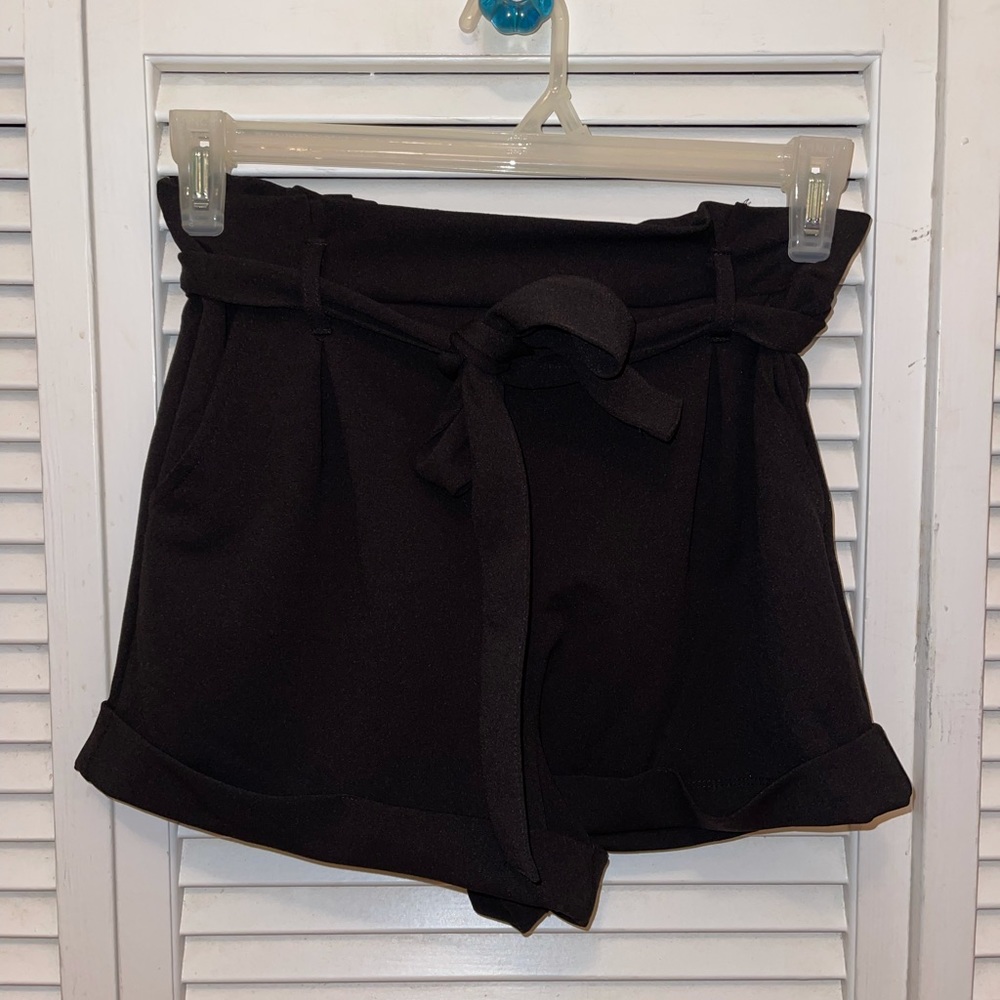 Black tie shorts with stretchy waistband